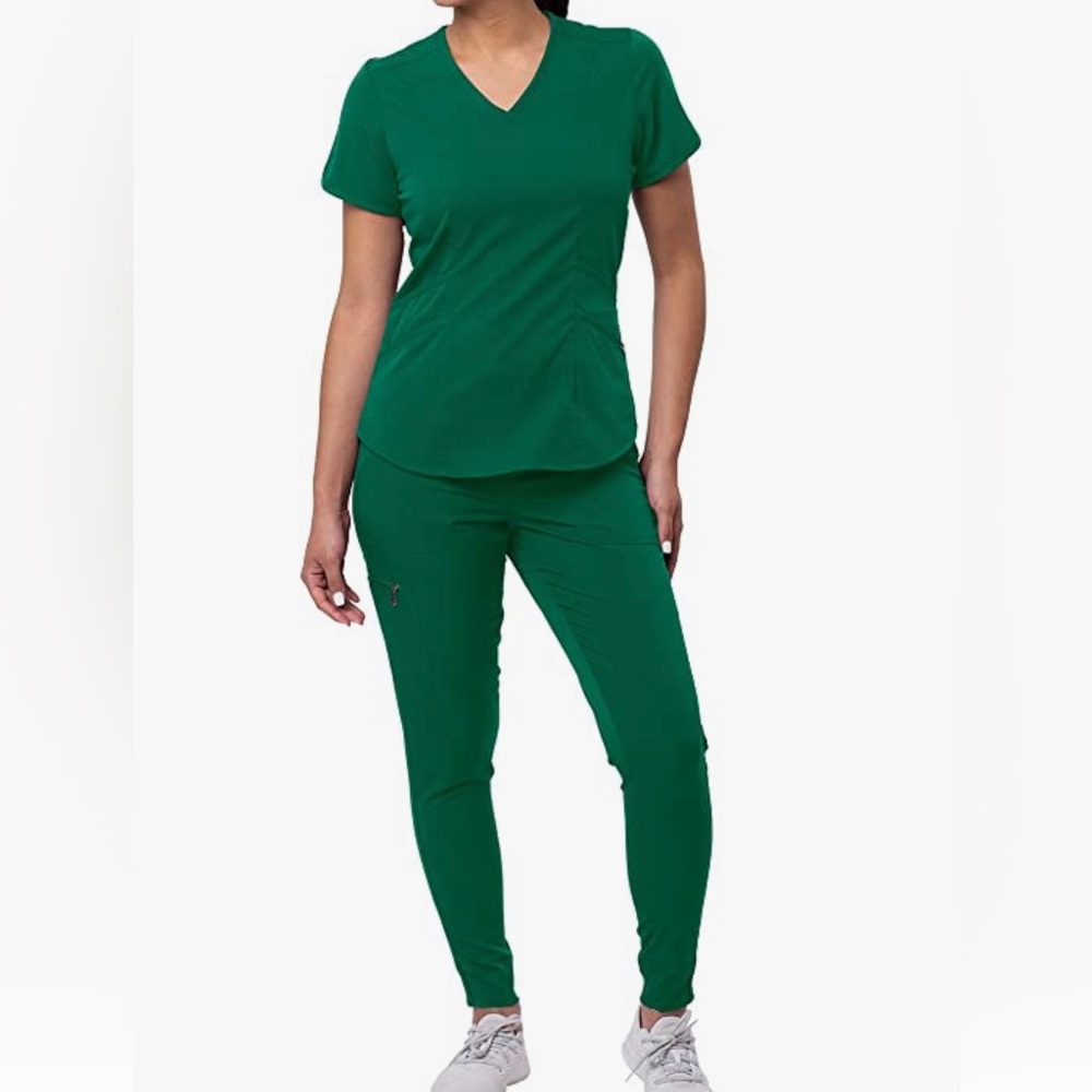 Small scrub set